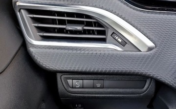 Peugeot 2008 I SUV Facelifting 1.2 PureTech 110KM 2018 Peugeot 2008 ALLURE Lift Ledy Navi Kamera Skrzynia AUTOMAT Zadbany 1.2, zdjęcie 19