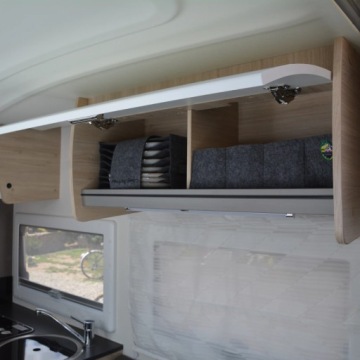 Органайзер для чашек для кемпера, прицепа для яхты – KUBKOCHWYTAK (темный)