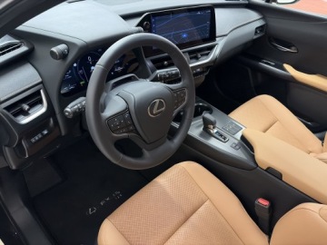 Lexus UX Crossover Facelifting 2.0 300h 199KM 2025 Lexus UX 300h Prestige Lexus UX 300h Prestige, 2.0, zdjęcie 9