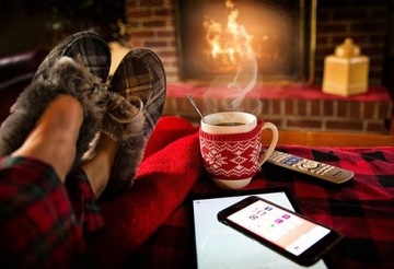Умная светодиодная лампа RGB+W E27 9,5 Вт WIFI TUYA