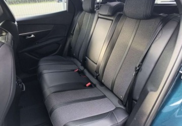 Peugeot 3008 II Crossover Facelifting  1.5 BlueHDi 130KM 2022 Peugeot 3008 1.5 BlueHDI 130KM Allure Vat 23 Automat Hak 1.5 Diesel 130KM, zdjęcie 13