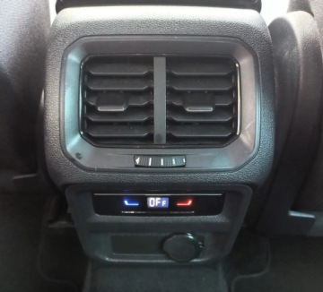 Volkswagen Tiguan II SUV Facelifting 2.0 TDI 150KM 2022 Volkswagen Tiguan 2,0 TDI 150kM 4Motion Life Salon Polska F.Vat 23 2.0, zdjęcie 18