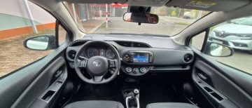 Toyota Yaris III Hatchback 5d Facelifting 2017 1.5 Dual VVT-iE 111KM 2018 Toyota Yaris I wlasciciel , historia serwisowa , 1.5 Benzyna 111KM, zdjęcie 11