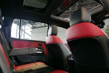 Mercedes GLB SUV AMG 35 2.0 306KM 2022 Mercedes-Benz GLB AMG 2.0 306KM 4MATIC HeadUp Cam360 Panorama Ambiente Bur, zdjęcie 31