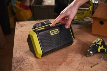 Динамик BLUETOOTH SPEAKERS 18V RYOBI RBT18 +4 Ач