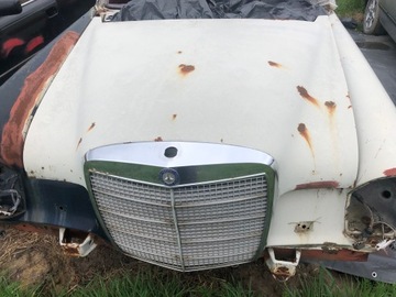 GRILL ATRAPA CHŁODNICY MERCEDES W108