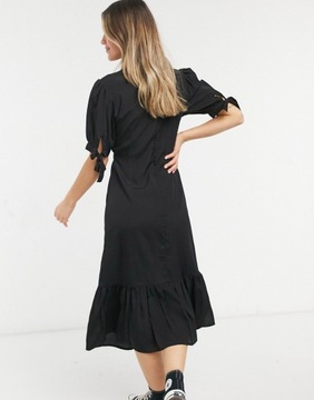 New Look czarna zwiewna sukienka midi z falbaną 46