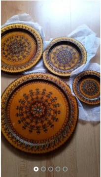 4 drewniane bogato zdobione talerze