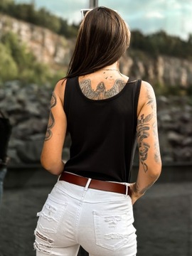 ЖЕНСКАЯ ФУТБОЛКА В РЕБРИКУ