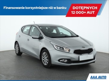 Kia Ceed II Hatchback 5d 1.6 CRDi 110KM 2012 Kia Ceed 1.6 CRDi, Salon Polska, Serwis ASO