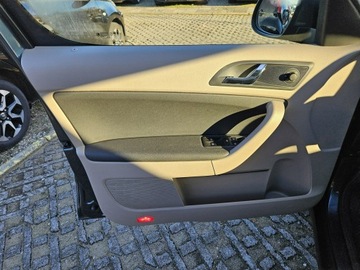 Skoda Yeti Minivan Facelifting 2.0 TDI 150KM 2015 Škoda Yeti Skoda Yeti 2,0 diesel 150KM nawigacja, zdjęcie 11