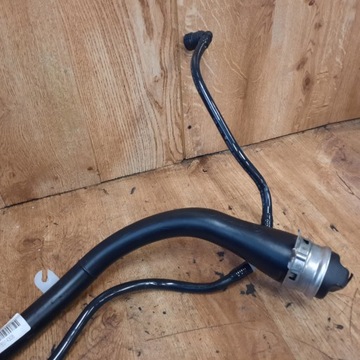 Топливозаливная трубка BMW f01 7185143