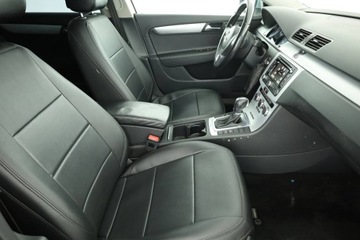 Volkswagen Passat B7 Alltrack 2.0 TSI 210KM 2013 VW Passat 2.0 TSI, 4X4, DSG, Skóra, Navi, Xenon, zdjęcie 6