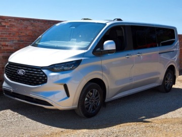 Ford Tourneo Custom II  L1 2.5 Plug-in Hybrid  232KM 2026 Ford Tourneo Custom 2.5 PHEV 232KM TITANIUM CVT L2, zdjęcie 1