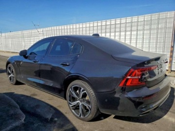 Volvo S60 III 2024 Volvo S60 Volvo S60 B5 FWD Plus 2024, od firmy ubezpieczeniowej 2.0 Benzyna, zdjęcie 3