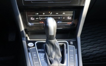 Volkswagen Passat B8 Variant Facelifting 2.0 TDI SCR 150KM 2021 Volkswagen Passat Variant VAT 23 DSG , El.reg. Foteli, Czujniki PT, Tempom, zdjęcie 9