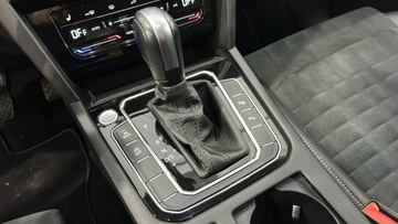 Volkswagen Passat B8 Variant Facelifting 2.0 TSI 190KM 2022 Volkswagen Passat 2.0 TSI Elegance DSG Kombi, zdjęcie 17