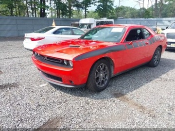 Dodge Challenger III 2018 Dodge Challenger Gt awd 3.6 Benzyna 305KM, zdjęcie 3