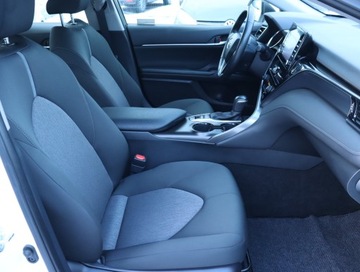Toyota Camry IX Sedan 2.5 Hybrid Dynamic Force 218KM 2021 Toyota Camry 2.5 Hybrid, Salon Polska, zdjęcie 8