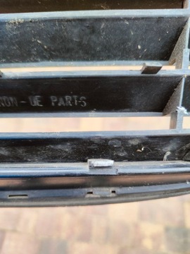 Opel OE 90580685 Заглушка решетки радиатора