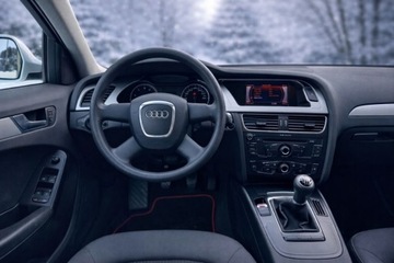 Audi A4 B8 Avant 1.8 TFSI 160KM 2009 Audi A4 Avant Audi A4 Avant 1.8 Benzyna Zadbane Gotowe do jazdy 1.8, zdjęcie 6