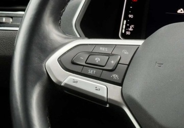 Volkswagen Tiguan Allspace SUV Facelifting 2.0 TDI SCR 200KM 2022 Volkswagen Tiguan Allspace IQ.Light MatrixLED Hak Kamery 360 Webasto T, zdjęcie 20