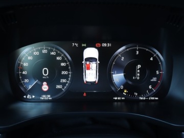 Volvo XC60 II Crossover D4 190KM 2018 Volvo XC60 D4, 187 KM, Automat, Skóra, Navi, zdjęcie 10