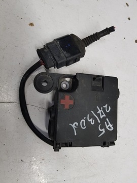 klema plusowa Audi A5 8K0937517A