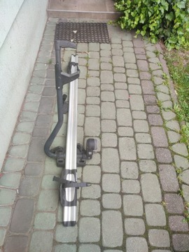 Bagażnik rowerowy na dach Thule Proride 591 srebrny