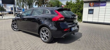 Volvo V40 II Cross Country 1.5 T3 DRIVE-E 152KM 2016 Volvo V40 1.5 T3 152 KM automat Stan Import Raty Oplaty 1.5 Benzyna, zdjęcie 1