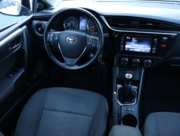 Toyota Corolla XI Sedan Facelifting 1,6 Valvematic 132KM 2018 Toyota Corolla 1.6 Valvematic, Salon Polska, zdjęcie 6