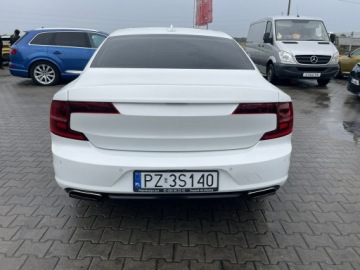 Volvo S90 II Sedan 2.0 T8 390KM 2020 Volvo S90 R-Design L T8 4x4 PlugIN Panorama Harman, zdjęcie 2