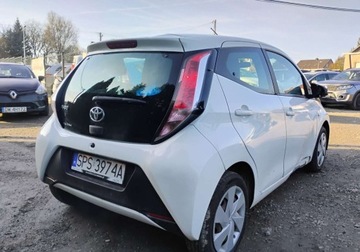 Toyota Aygo II Hatchback 5d 1.0 VVT-i 69KM 2017 Toyota Aygo 122017r, 1.0 Benzyna. Uszkodzony przod i lewy bok. Jezdzi., zdjęcie 3
