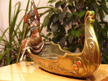 GONDOLA ЦЕРКОВЬ С ЖЕНЩИНОЙ статуэтка VERONESE