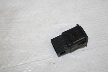 ВЫКЛЮЧАТЕЛЬ ТОПЛИВНОЙ ЗАСЛОНКИ SEAT VW PASSAT 3B0959833A