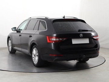 Skoda Superb III Kombi 2.0 TDI 190KM 2017 Skoda Superb 2.0 TDI, Salon Polska, 187 KM, zdjęcie 3
