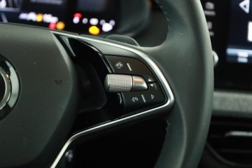 Skoda Kamiq Crossover Facelifting 1.0 TSI 115KM 2024 Skoda Kamiq 1.0 TSI, 1. Właściciel, Serwis ASO, zdjęcie 12