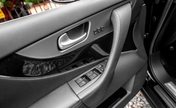 Infiniti FX II Crossover 3.0d V6 238KM 2011 Infiniti FX S 3.0d 238ps Navi Bose Bixenon 4x4 Szyberdach Radar Szwajcaria, zdjęcie 22