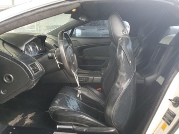 Aston Martin V8 Vantage III 2008 Aston Martin V8 Vantage 2008 4.3L 4.3 Benzyna 380KM, zdjęcie 7