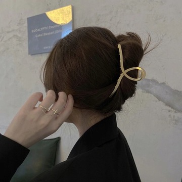 M315 ПРЯЖКА, ЧЕРНАЯ ШАПКА, ЧЕЛЮСТЬ