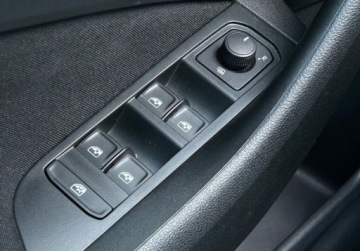 Skoda Kamiq Crossover Facelifting 1.0 TSI 115KM 2024 Skoda Kamiq Selection, Podgrzewane fotele i kierownica, Tempomat, Bezwypad, zdjęcie 18