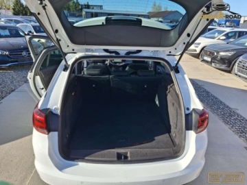 Opel Astra K Sports Tourer 1.6 CDTI 110KM 2018 Opel Astra 1,6 cdti 110KM klima webasto navi LED LUX alu oplacony 1.6, zdjęcie 24