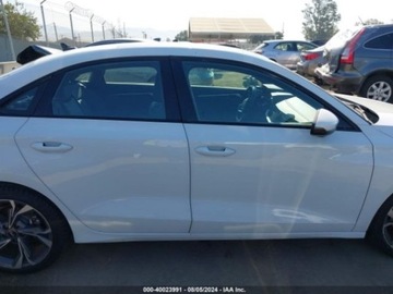 Audi 2023 Audi a3 2023r., 4x4, 2.0L 2.0 Benzyna 201KM, zdjęcie 4