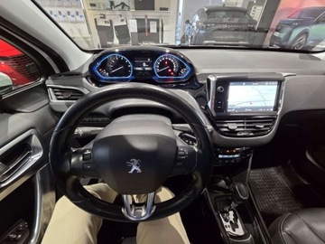 Peugeot 2008 I SUV Facelifting 1.2 PureTech 110KM 2018 Peugeot 2008 1.2 Pure Tech 110KM Allure EAT6 SalonPL Gwarancja Dealer 1.2, zdjęcie 14