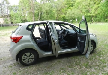 Hyundai ix20 Mikrovan 1.4 CVVT 90KM 2012 Hyundai ix20 ekonomiczny Wygodny SERWISOWANY 1.4 Benzyna 90KM, zdjęcie 9
