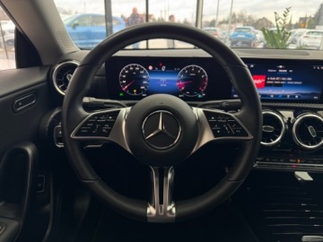 Mercedes CLA C118/X118 Coupe Facelifting 1.3 200 163KM 2024 Mercedes-Benz CLA 200 7G-DCT / Kamera cofania / Ca, zdjęcie 13