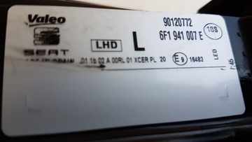 SEAT ARONA 6F9 SVĚTLO LEVÝ PŘEDNÍ LED KPL.