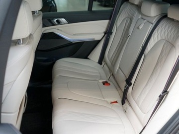 BMW X5 G05 SUV Facelifting 3.0 30d 298KM 2025 BMW X5 xDrive30d Sport Suv 3.0 (298KM) 2025, zdjęcie 12
