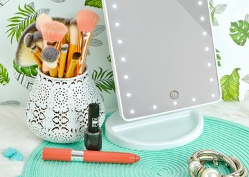 ПОВОРОТНОЕ ЗЕРКАЛО С ПОДСВЕТКОЙ И СВЕТОДИОДНОЙ ПОДСВЕТКОЙ ДЛЯ МАКИЯЖА ИДЕАЛЬНЫЙ МАКИЯЖ БЕЛОЕ