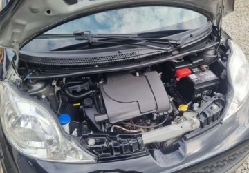 Peugeot 107 Hatchback 5d 1.0 12V 68KM 2010 Peugeot 107 Miejskie Auto 1.0 Benzyna ZADBANE Niski Przebieg SERWIS Black, zdjęcie 8